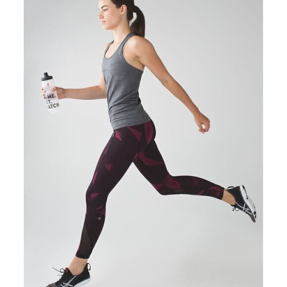 Lululemon Inspire Tight II Womens Sz 4 Athletic  7/8 Legging Back Spin Stroke - Picture 1 of 11